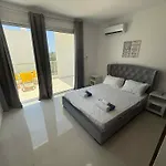 Вилла Mulberry Retreat 0,5km From Everything Корал-Бэй