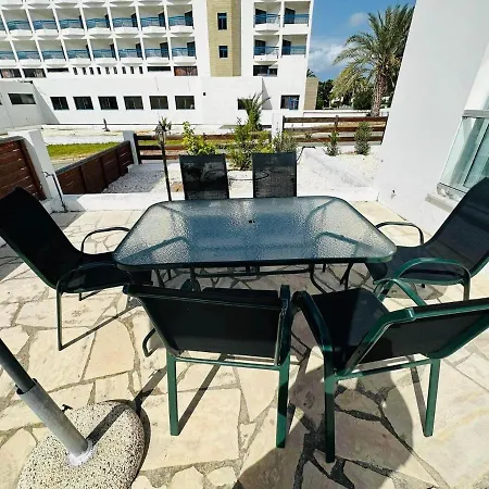 Mulberry Retreat 0,5km From Everything Villa