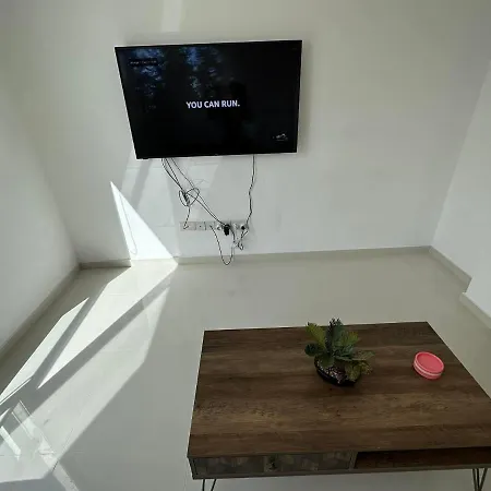 Mulberry Retreat 0,5km From Everything Villa *